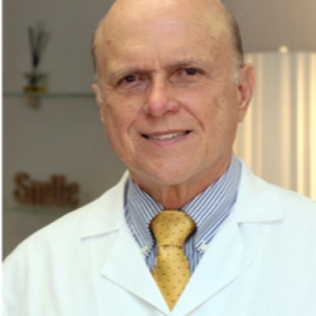 Vecchini, Dr. Carlos
